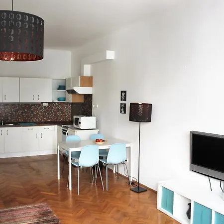 Cosy Flat Next To The Danube Promenade Apartment Budapest